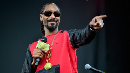 Snoop Dogg, NFT, Cozomo de' Medici, Twitter.