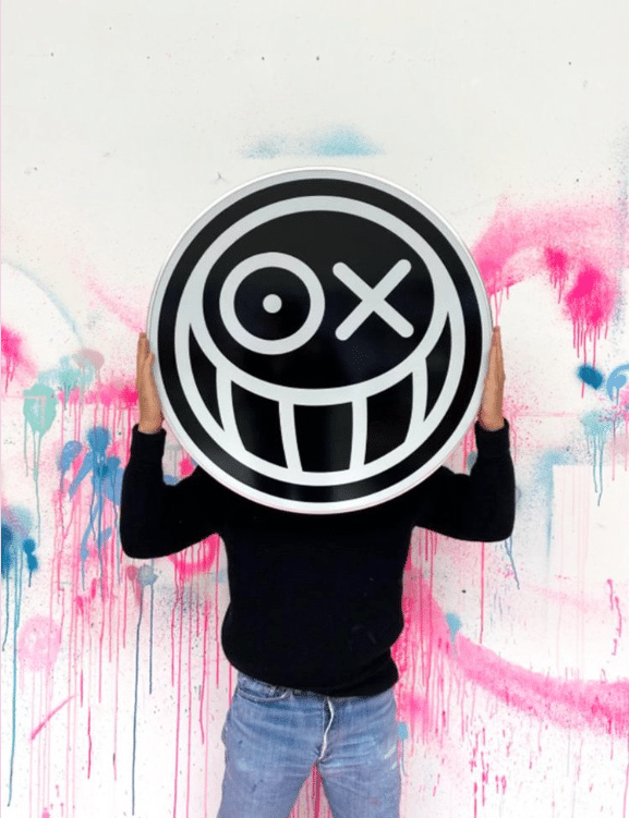 Urban Outfitters Supports Launch of SMILEY X ANDRÉ SARAIVA NFT