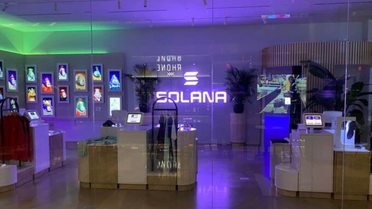 A PICTURE OF A SOLANA SPACES STORE
