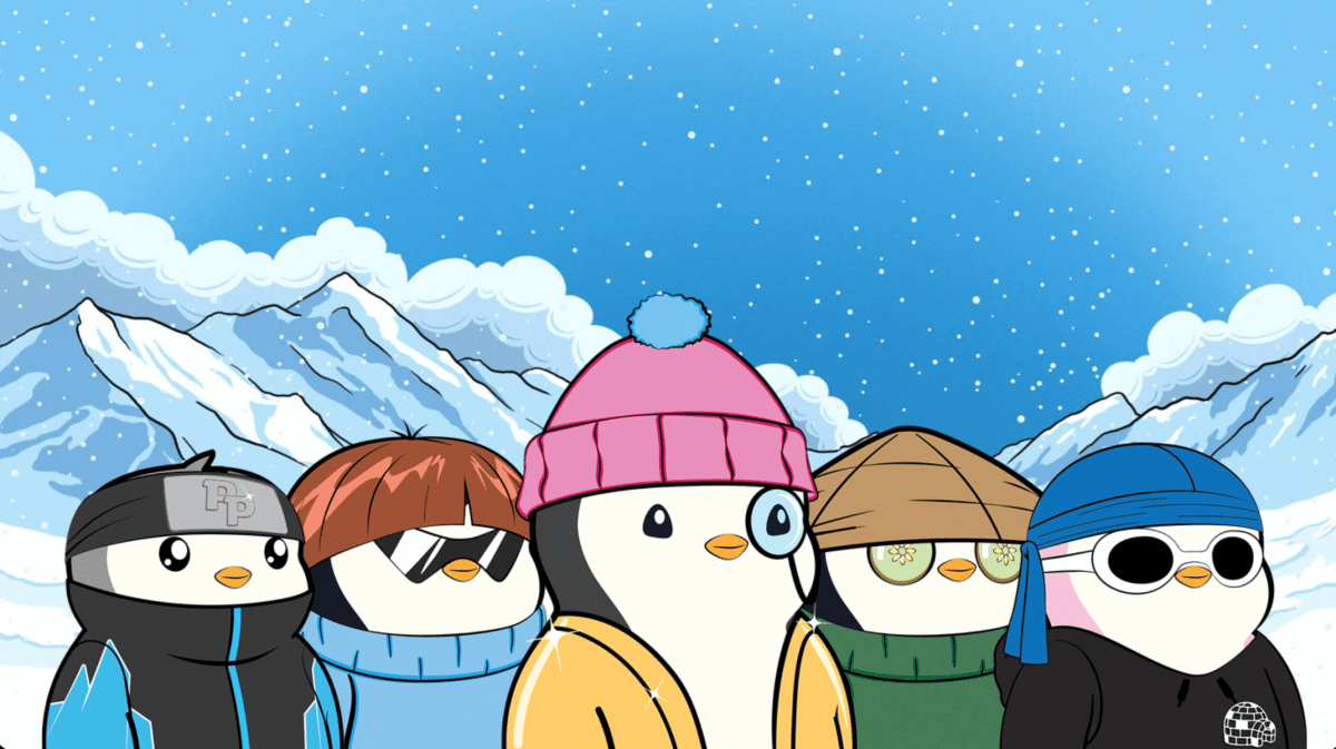 Cinco Penuings de dibujos animados se paran frente a una cadena montañosa de dibujos animados para apoyar a Pudgy Penguins Floor que llega a 4ETH.