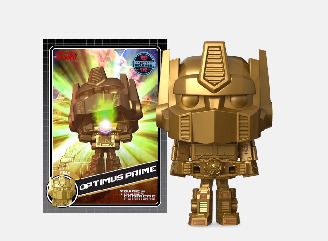 Coleccionables digitales de Transformers x Funko con un Optimus Prime dorado.