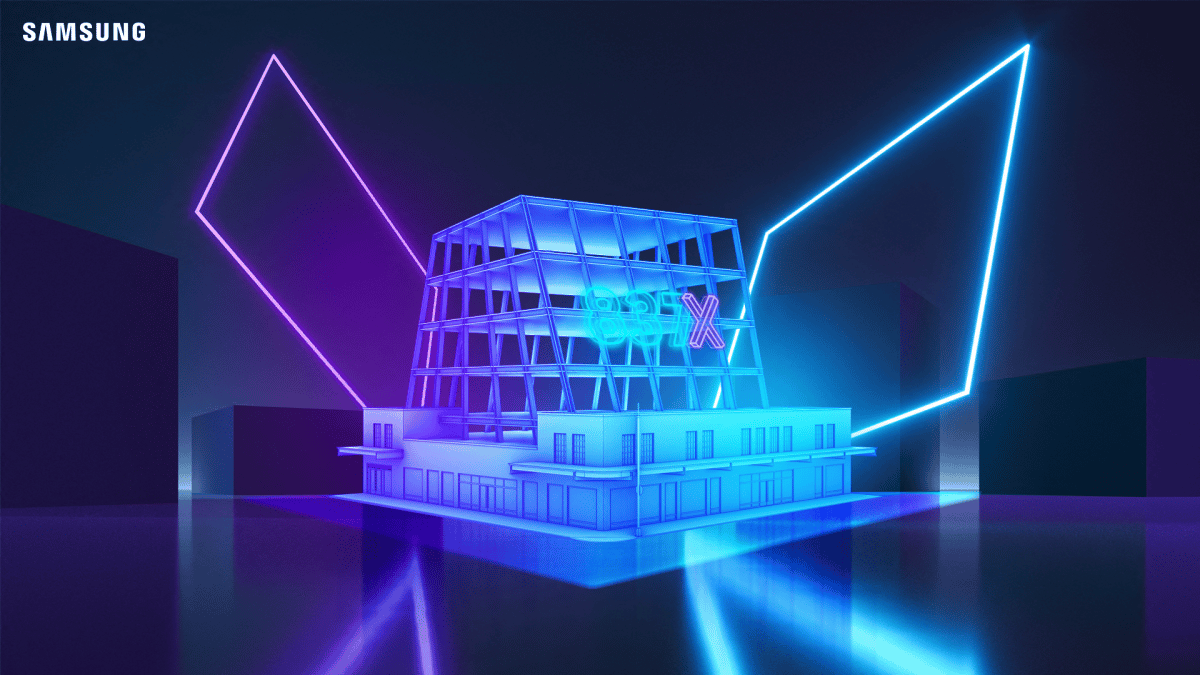 A visual mock-up of the Samsung metaverse store is presented in blue and purple colors.
